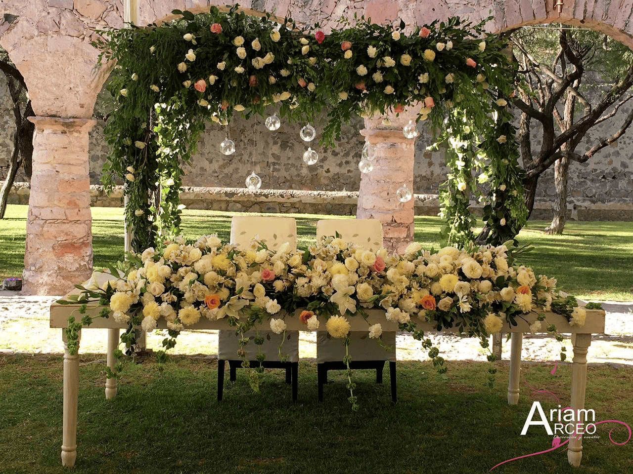Altar floral exterior